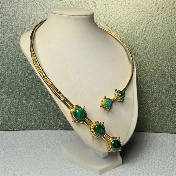 Spectacular 18k Gold Plated Artisan Genuine Malachite Stone Torque Necklace - Picture 4 of 6